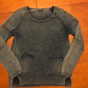 Splendid pullover cotton sweater, size medium. Denim shades of blue.